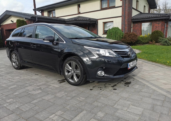 Toyota Avensis cena 44900 przebieg: 213000, rok produkcji 2014 z Miłakowo małe 191